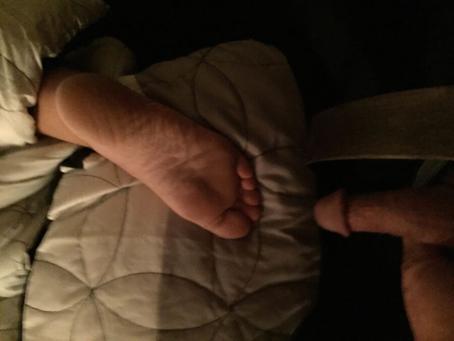 Free porn pics of Wife feet and legs for comments 8 of 10 pics