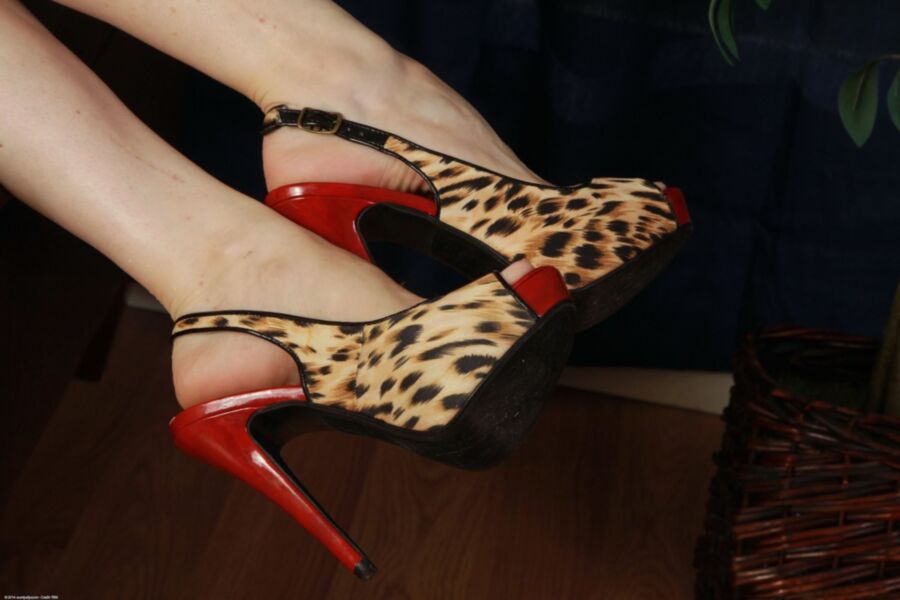 Hairy high heels sweet party