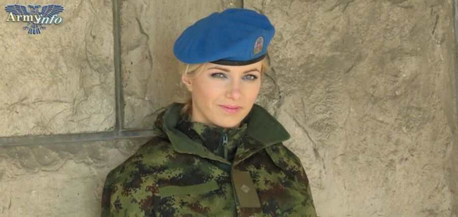 Free porn pics of Female soldiers and paramilitary police 23 of 58 pics