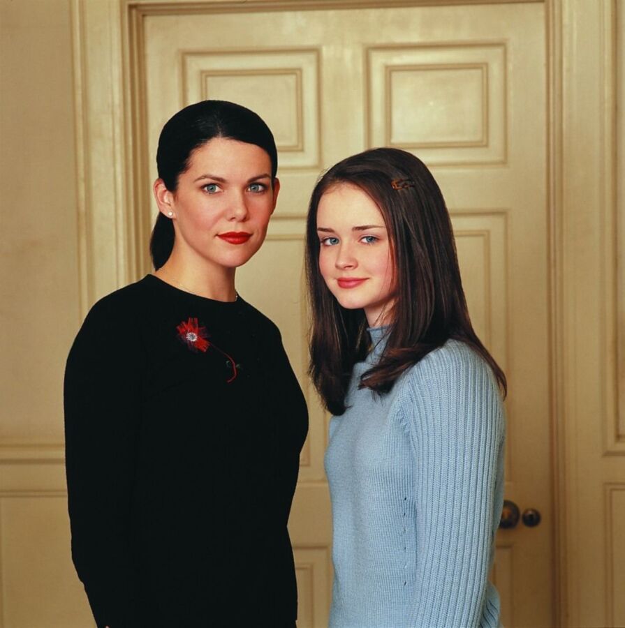 Free porn pics of Alexis Bledel and Lauren Graham 1 of 5 pics