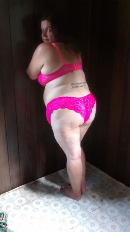 Free porn pics of More Fat PHAT PAWG Backpage escort fatties HOT 6 of 49 pics