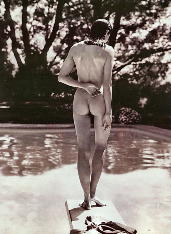 Free porn pics of Mimi Rogers 1 of 18 pics