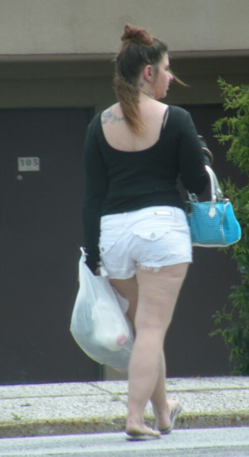 Free porn pics of Super Hot Chubby Escort with laundry bag LEGS BBW 5 of 28 pics