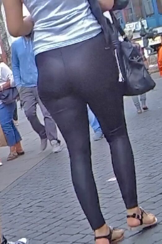 Free porn pics of German Blonde with a fantastic ass (shiny leggings) 5 of 10 pics