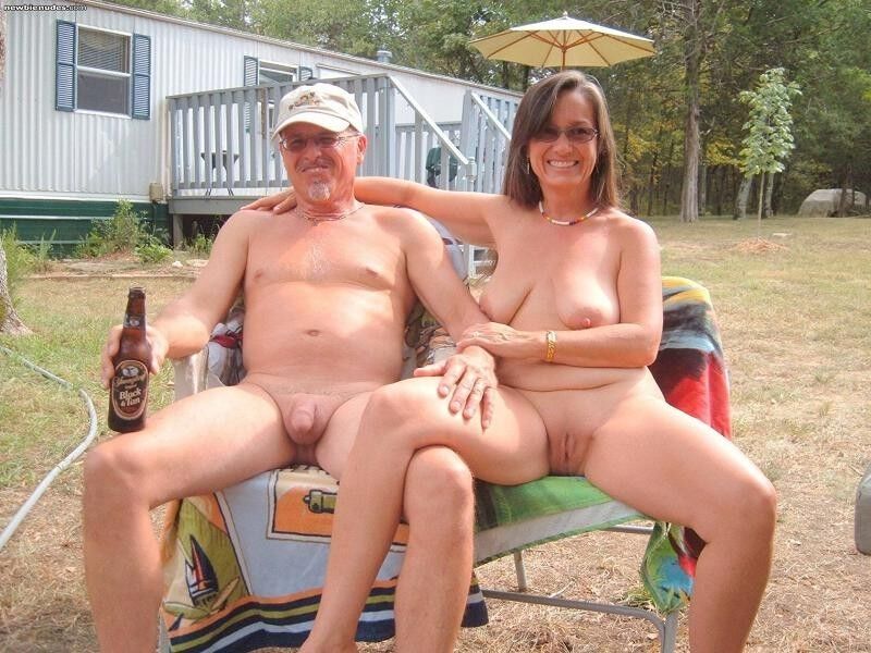 Voyeuy Senior Naked Couple Outdoor
