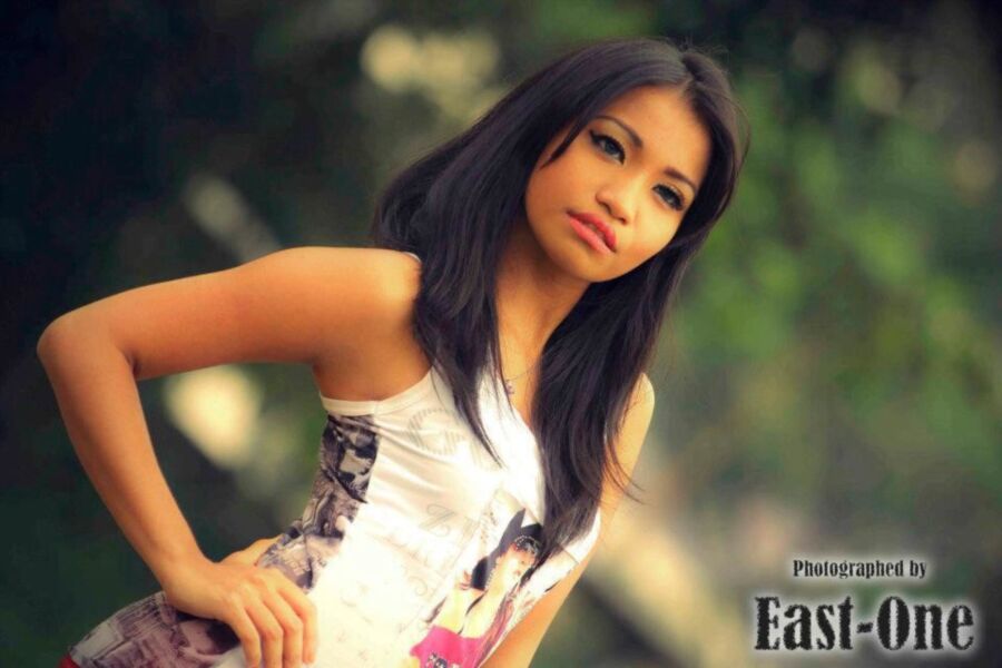 Free porn pics of Malay model Azlyn 10 of 40 pics