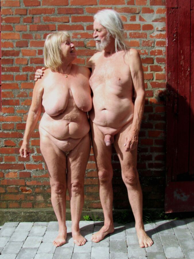 Free porn pics of Senior naked couple. 2 of 80 pics