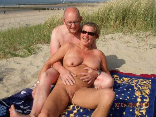 Free porn pics of Senior naked couple. 17 of 80 pics