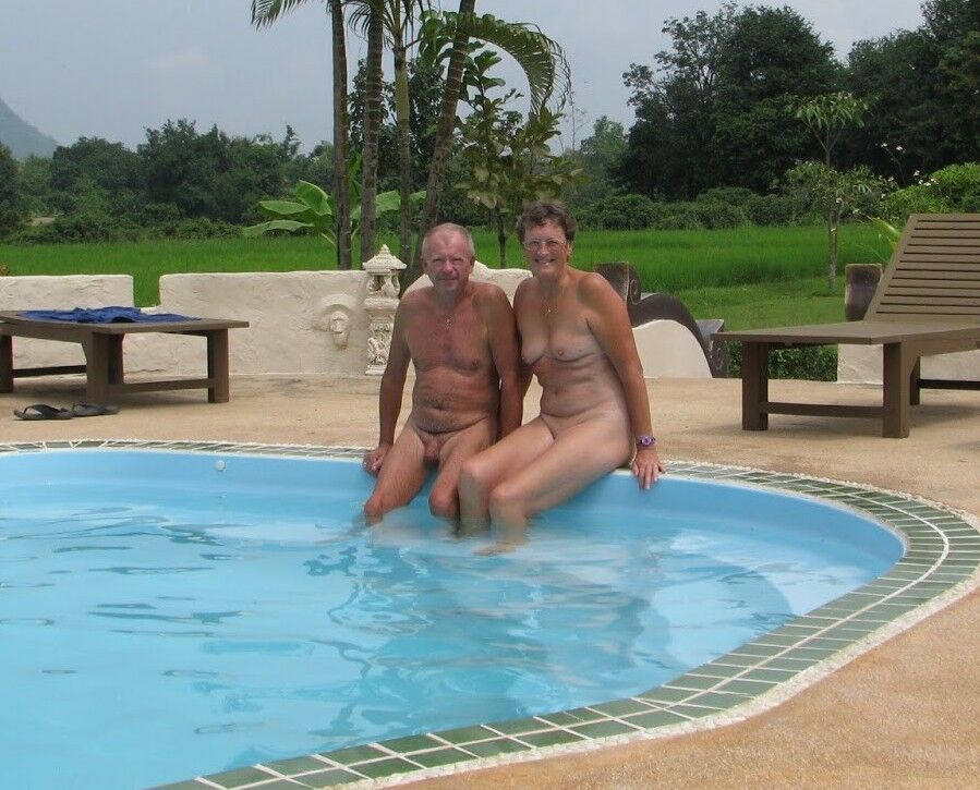 Free porn pics of Senior naked couple outdoor. 11 of 80 pics