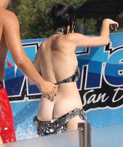 Free porn pics of Katy Perry Ass slip 8 of 11 pics