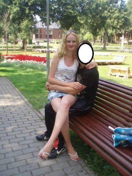 Free porn pics of my girlfriend in public 4 of 5 pics