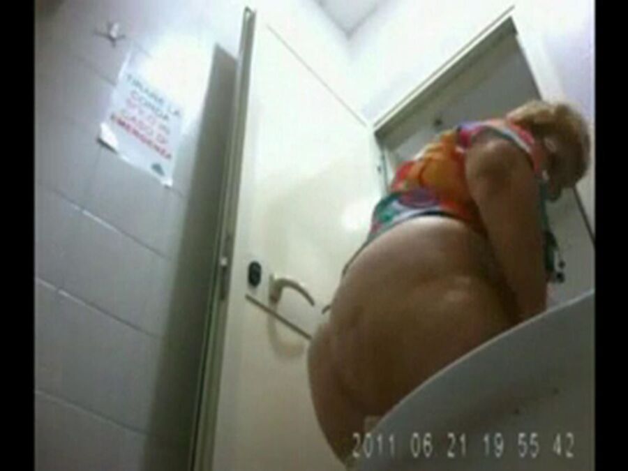 Free porn pics of Mature Ladies Using The Toilet - Maria 4 of 43 pics