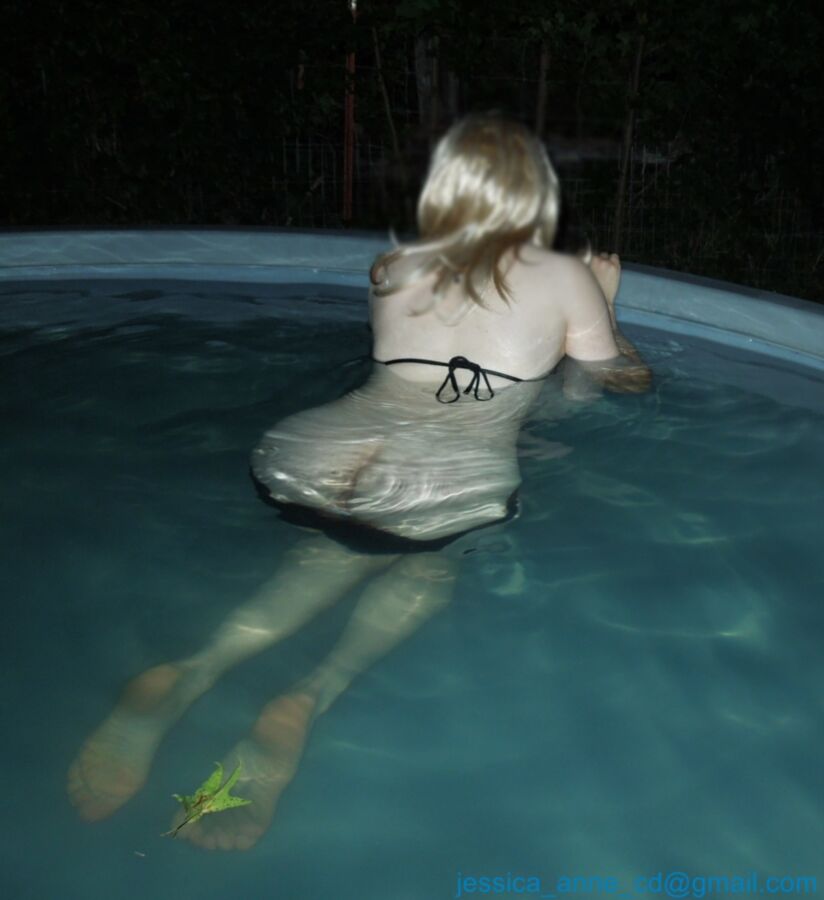 Free porn pics of Nightime dip in the pool 5 of 23 pics