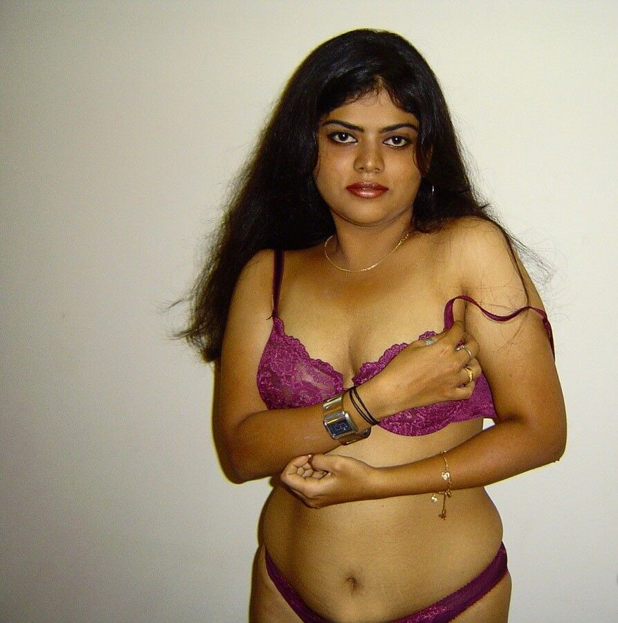 Free porn pics of Indian Babe Neha 8 of 14 pics