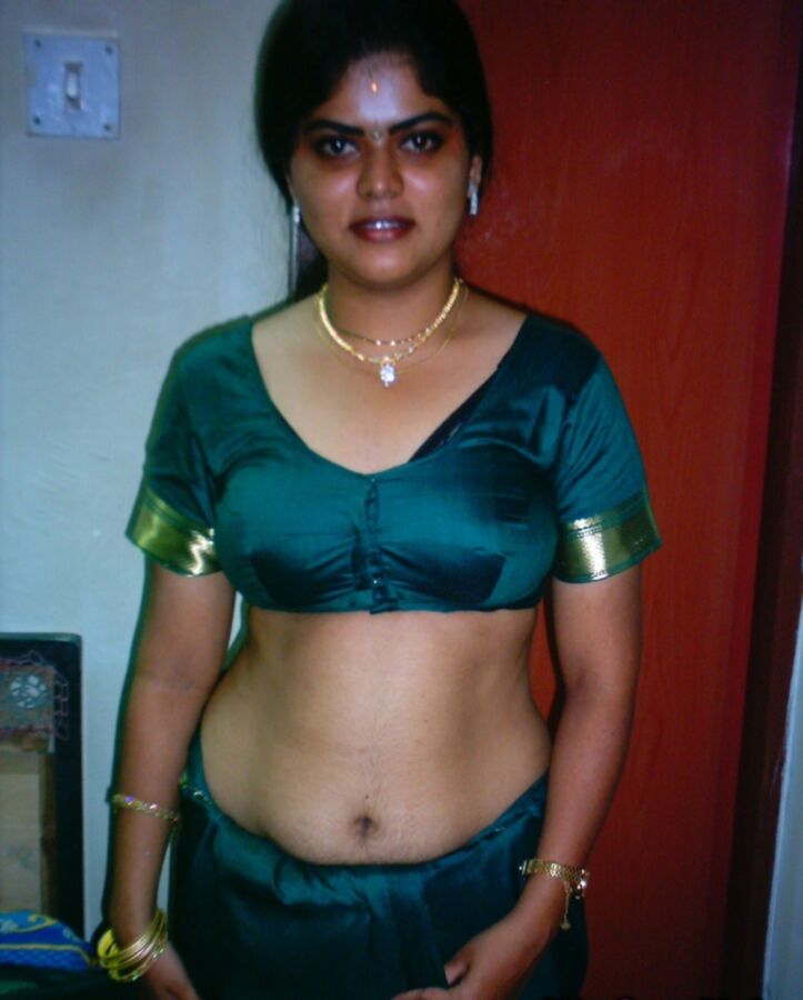 Free porn pics of Amateur Indian Housewife 6 of 12 pics