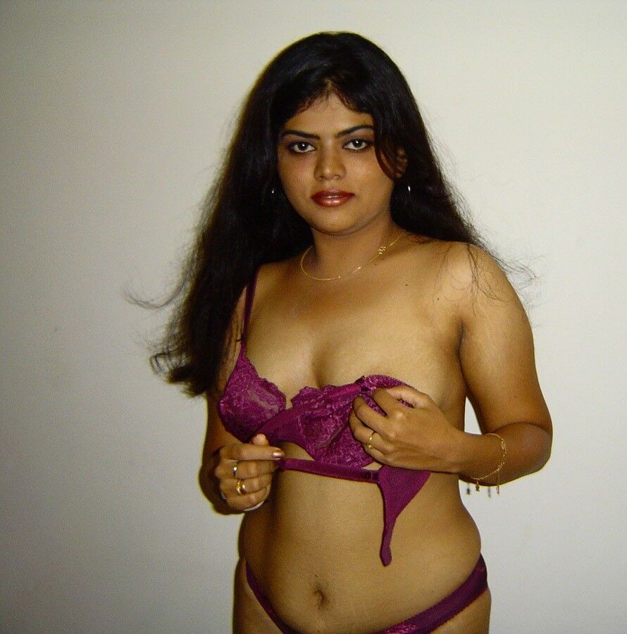 Free porn pics of Indian Babe Neha 9 of 14 pics
