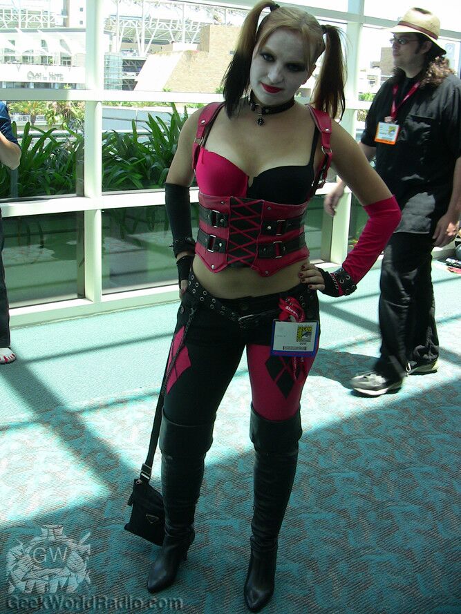 Free porn pics of Harley Quinn Cosplay 22 of 25 pics