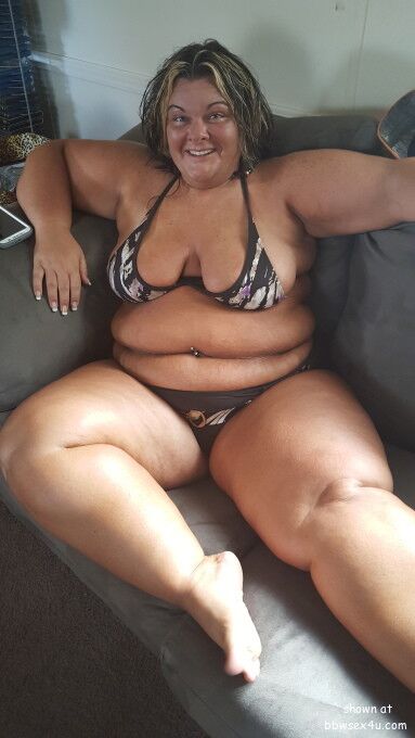 Free porn pics of In my saggy Hall of Fame : no doubt, thickness IS sexy  1 of 40 pics
