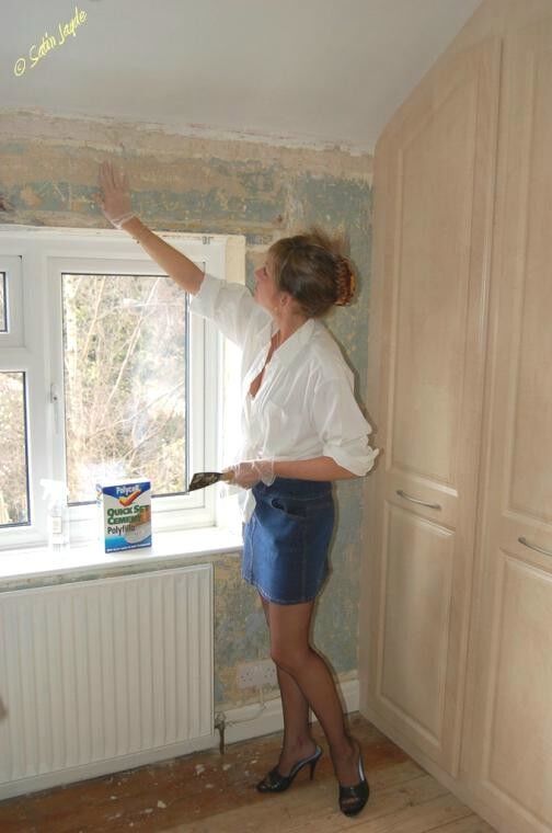 Free porn pics of wallpaper stripping 1 of 17 pics