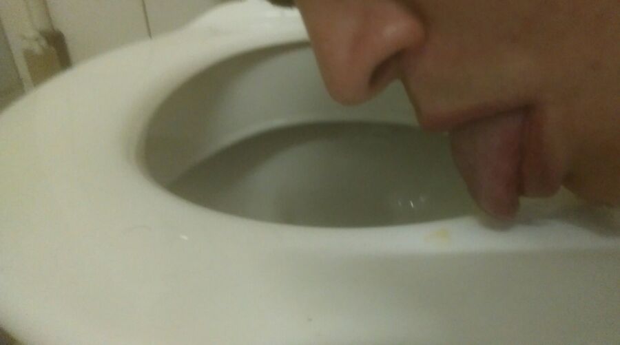 Free porn pics of fag licking public toilet urinal toilet brush naked 17 of 51 pics