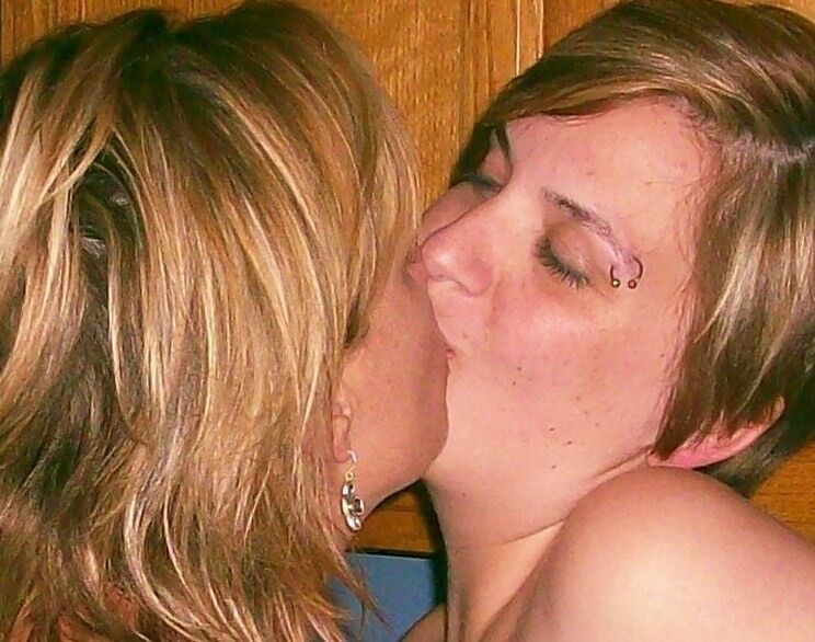 Free porn pics of Fucking another couple 5 of 11 pics