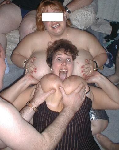 Xena fisting gabrielle erotica Pussy sex threesomes
