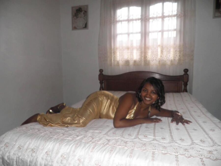 Free porn pics of Nivola From Madagascar. Nice gasy one night fuck leggy teen. 4 of 10 pics