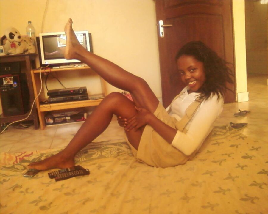 Free porn pics of Maya L from Madagascar. Gasy ebony teen posing for me. 13 of 21 pics