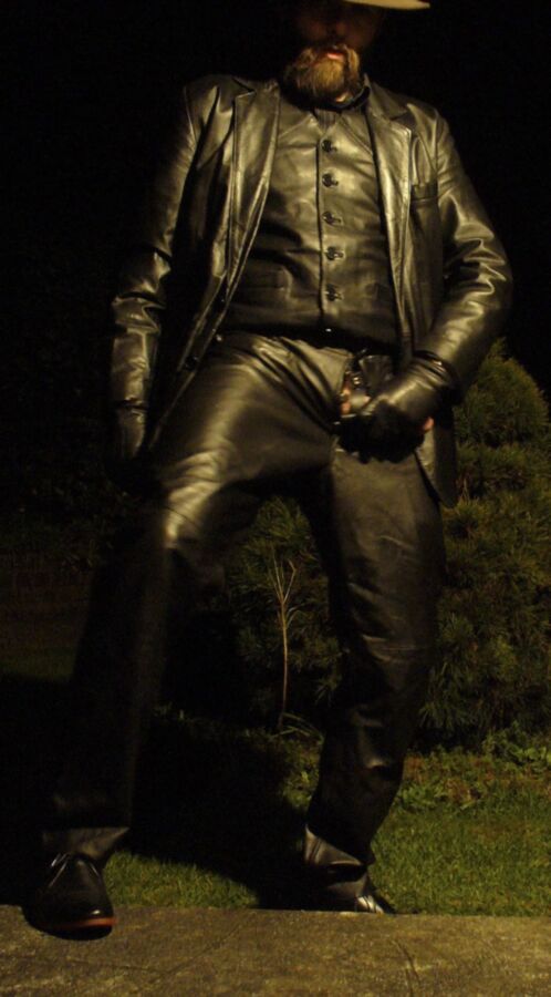 Free porn pics of Leather master out at night 19 of 22 pics