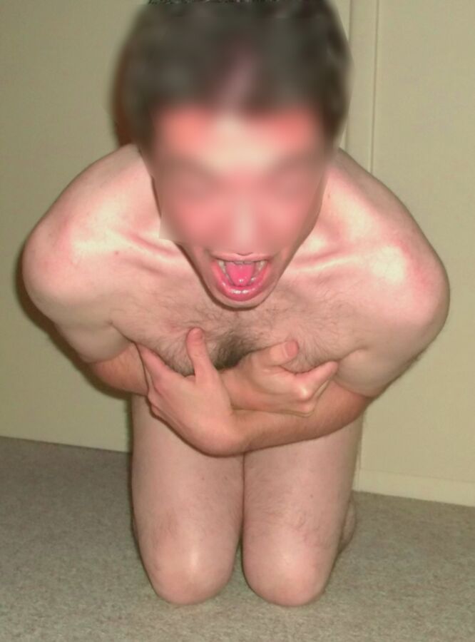 Free porn pics of darren the submissive male slut 6 of 8 pics