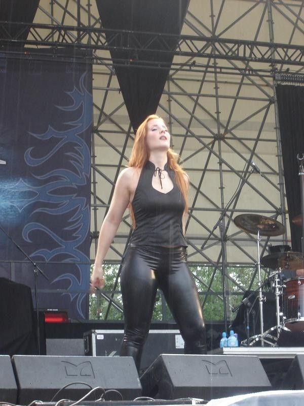 Free porn pics of Gorgeous metal singer whore Simone Simons from Epica 9 of 73 pics