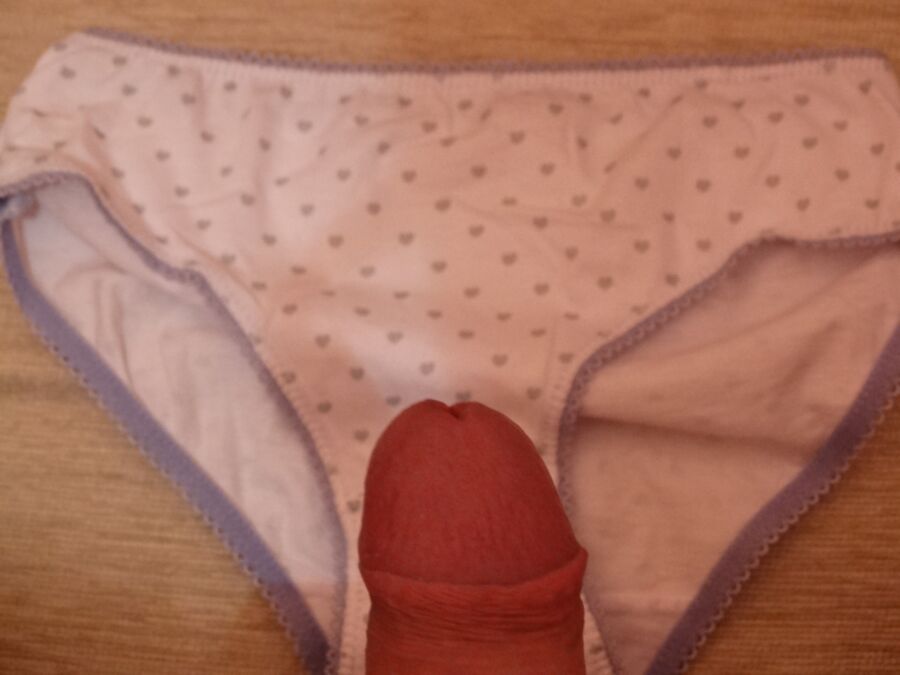 Free porn pics of new SD knickers  1 of 11 pics