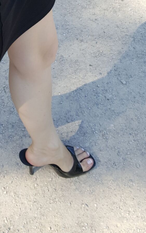 Free porn pics of Girlfriend Feet with Pantoletten High Heels Mules Berlin Park 8 of 32 pics