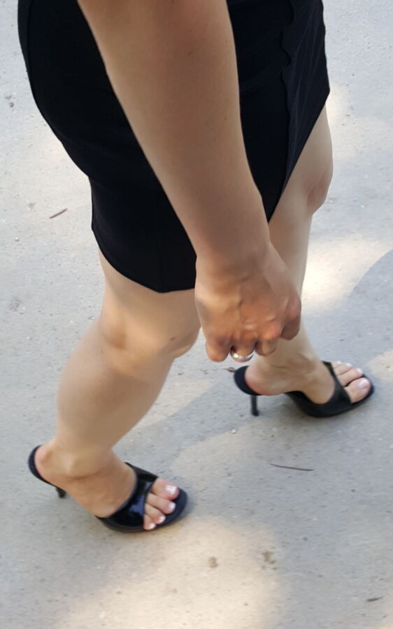 Free porn pics of Girlfriend Feet with Pantoletten High Heels Mules Berlin Park 4 of 32 pics