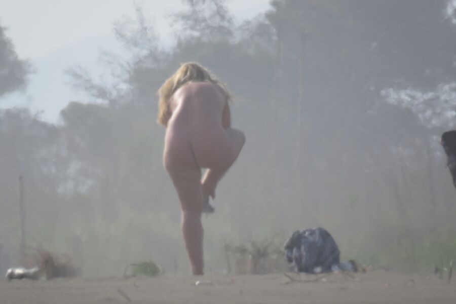 Free porn pics of BBW wife on beach 9 of 12 pics