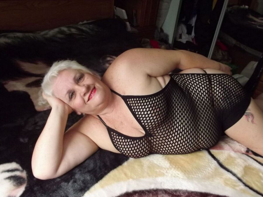 Free porn pics of Modesty - Mature Hildalee Pumper 9 of 44 pics