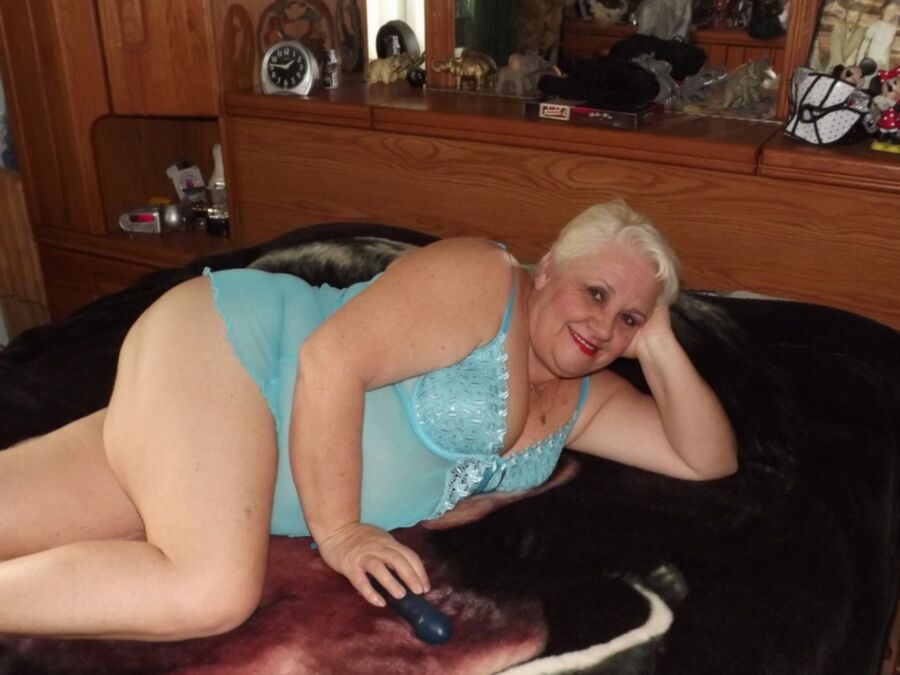 Free porn pics of Modesty - Mature Hildalee Pumper 7 of 44 pics