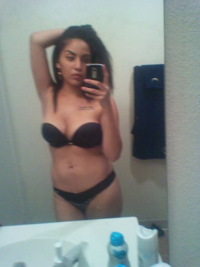 Free porn pics of latina girl 21 of 26 pics
