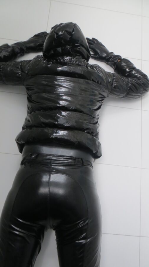 Free porn pics of Me leather puffy fetish 7 of 17 pics