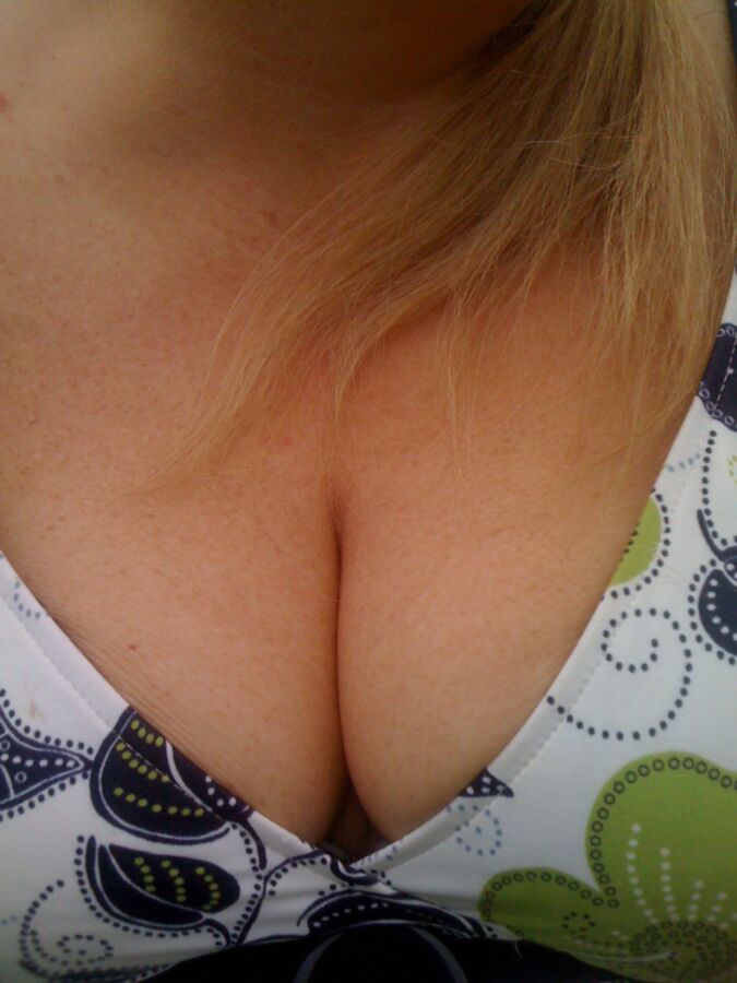 Free porn pics of Cindi showing some cleavage yesterday morning 8 of 8 pics