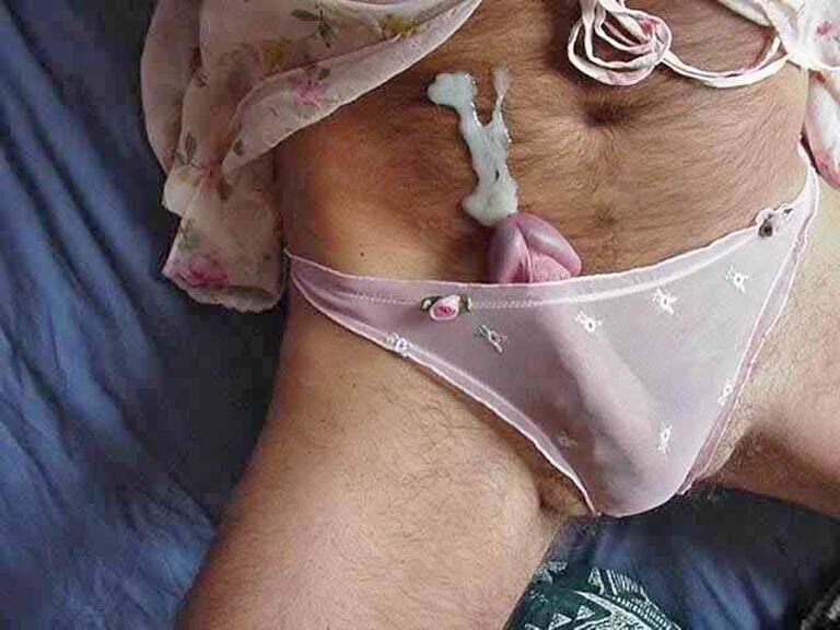 Amateur woman cum announcement panties