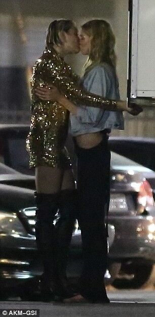 Free porn pics of Miley Cyrus and Stella Maxwell kissing and fingerbanging 9 of 17 pics