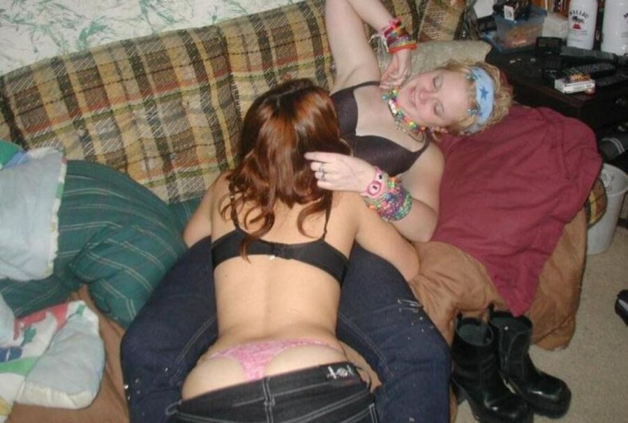 Free porn pics of white trash sluts 1 of 61 pics