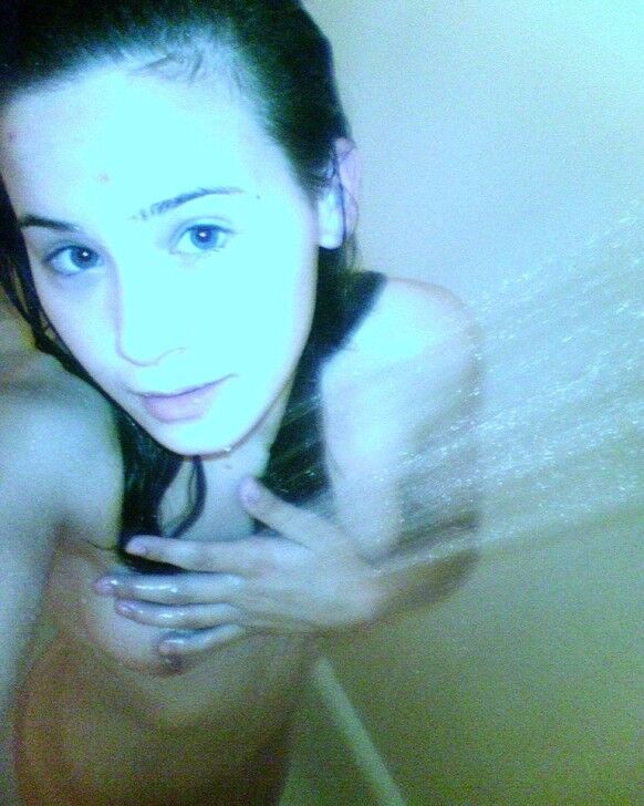 Free porn pics of Bathroom Brunette Selfies 18 of 32 pics