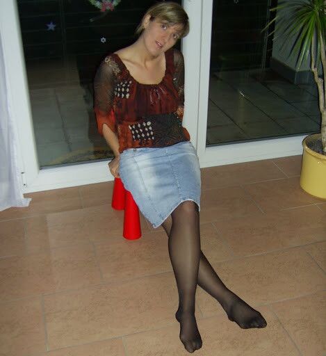 Amateur transvestites dress skirt heels
