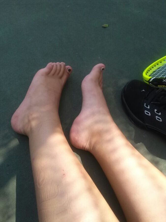 Free porn pics of D. Rose feet (Kik) 5 of 6 pics