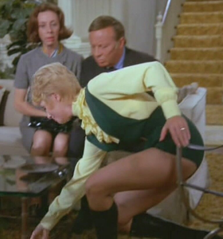 Free porn pics of Shirley Jones - The Partridge Family Hot Pants Mom 18 of 19 pics