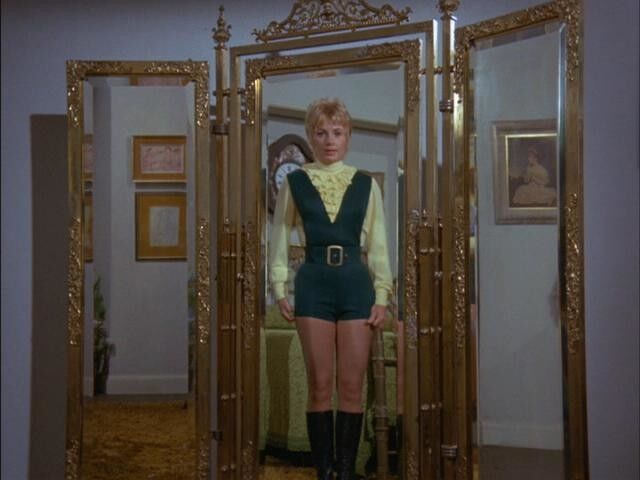 Free porn pics of Shirley Jones - The Partridge Family Hot Pants Mom 2 of 19 pics