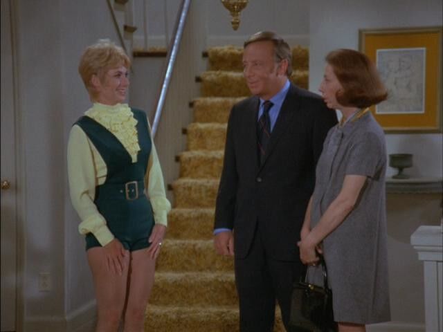 Free porn pics of Shirley Jones - The Partridge Family Hot Pants Mom 17 of 19 pics