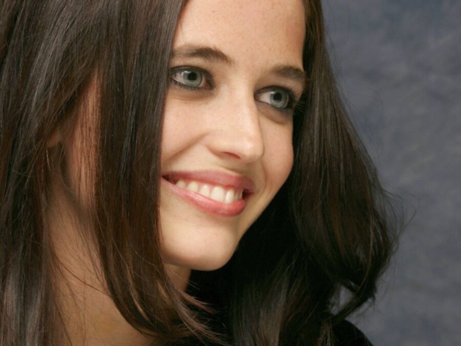 Free porn pics of eva green - a truly beautiful woman 7 of 13 pics